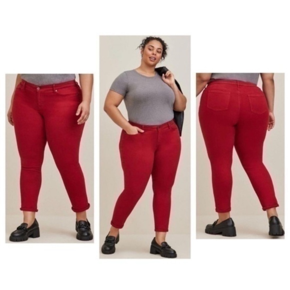 NWT Torrid Red Boyfriend Straight Vintage Stretch Denim Mid-Rise Jeans 26